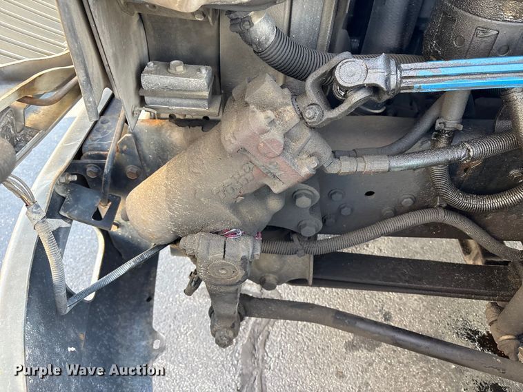 image for item DT2836 2006 International MA025 flatbed truck