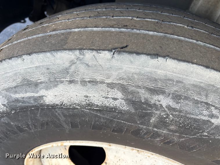 image for item DT2836 2006 International MA025 flatbed truck