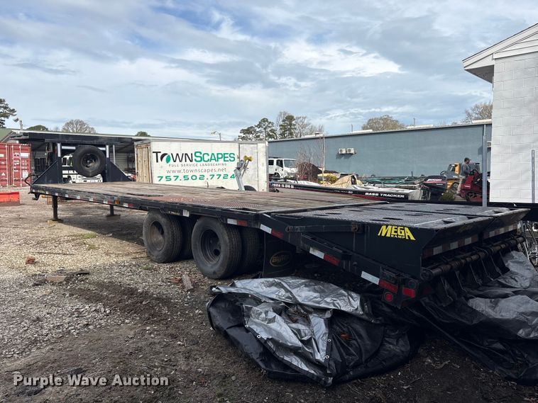 image for item DT2861 2018 Big Tex 22GN-25BK+5MR equipment trailer