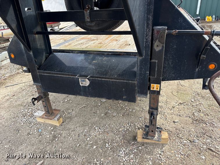 image for item DT2861 2018 Big Tex 22GN-25BK+5MR equipment trailer