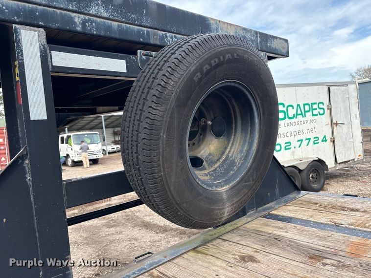 image for item DT2861 2018 Big Tex 22GN-25BK+5MR equipment trailer