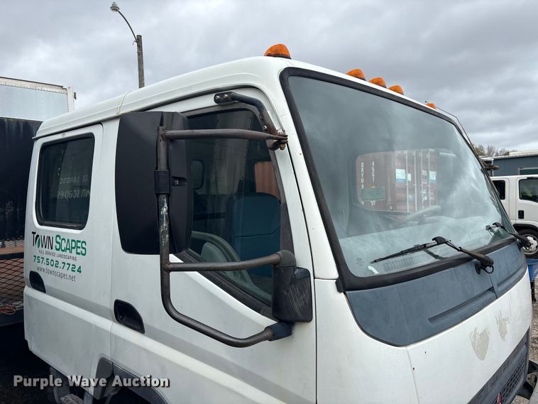 image for item DT2870 2007 Mitsubishi Fuso FE Crew Cab flatbed truck