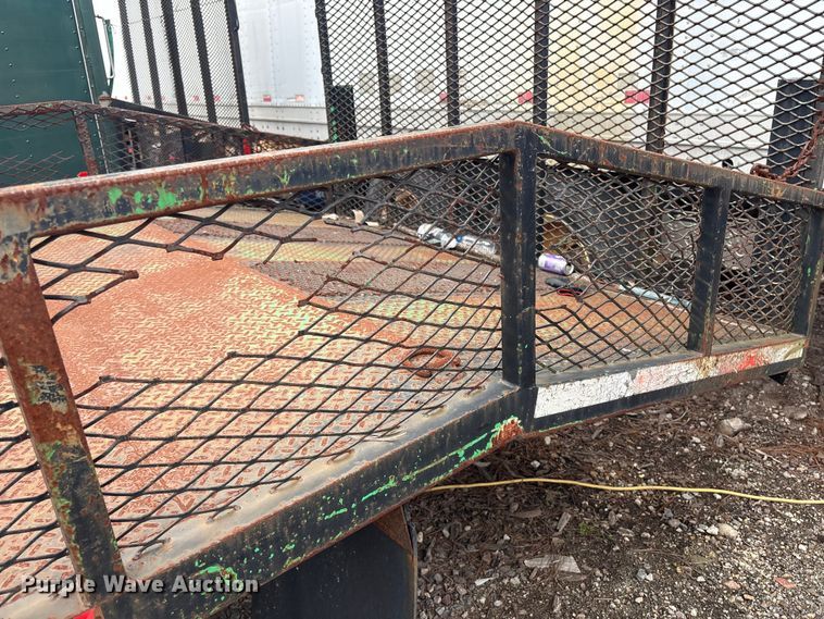 image for item DT2870 2007 Mitsubishi Fuso FE Crew Cab flatbed truck