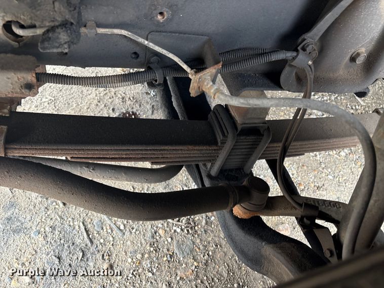 image for item DT2870 2007 Mitsubishi Fuso FE Crew Cab flatbed truck