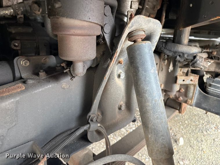 image for item DT2870 2007 Mitsubishi Fuso FE Crew Cab flatbed truck