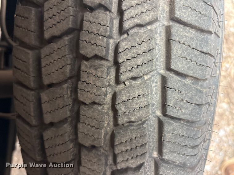 image for item DT2870 2007 Mitsubishi Fuso FE Crew Cab flatbed truck