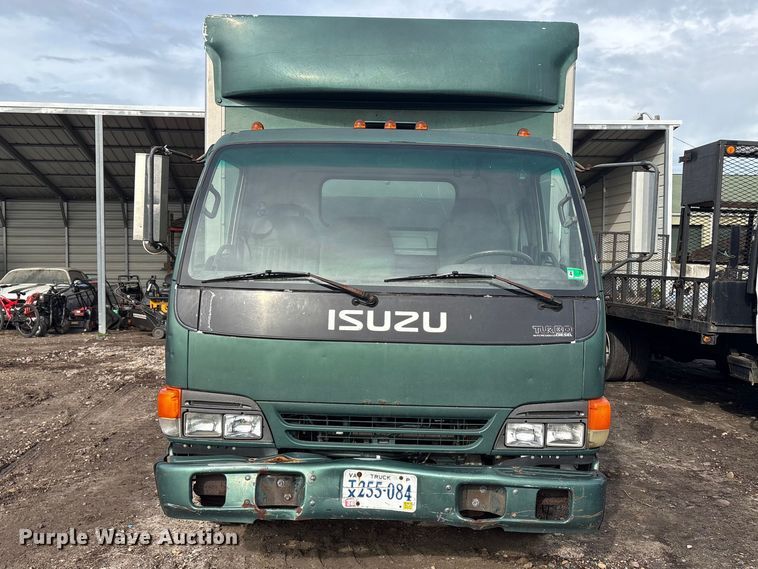 image for item DT2871 2002 Isuzu NPR box truck