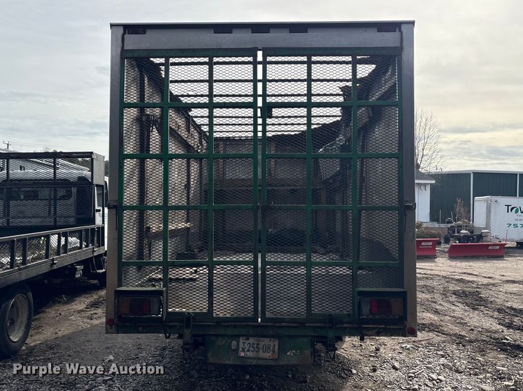 image for item DT2871 2002 Isuzu NPR box truck