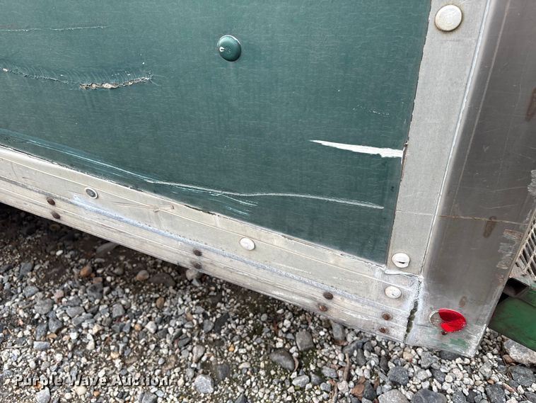 image for item DT2871 2002 Isuzu NPR box truck