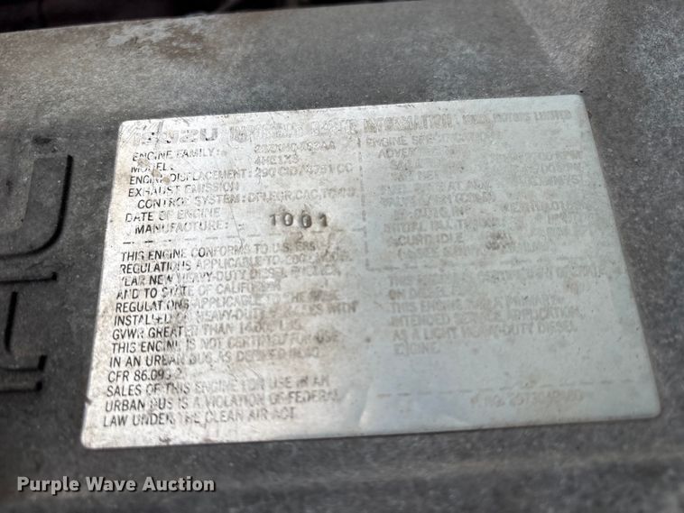 image for item DT2871 2002 Isuzu NPR box truck