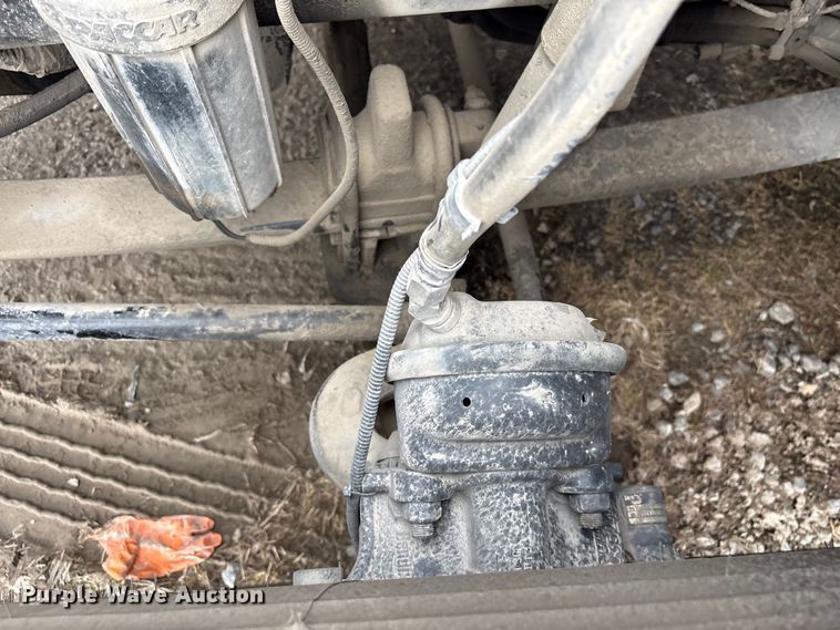 image for item DU2552 2018 Kenworth T680 semi truck