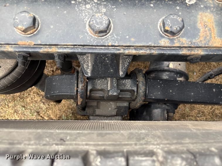 image for item DU2552 2018 Kenworth T680 semi truck