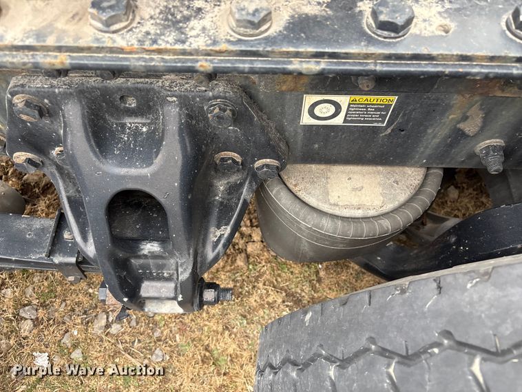 image for item DU2552 2018 Kenworth T680 semi truck