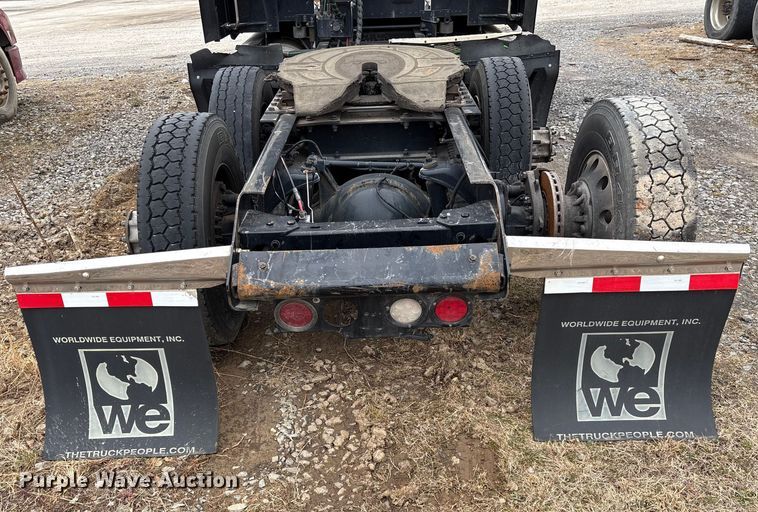 image for item DU2552 2018 Kenworth T680 semi truck