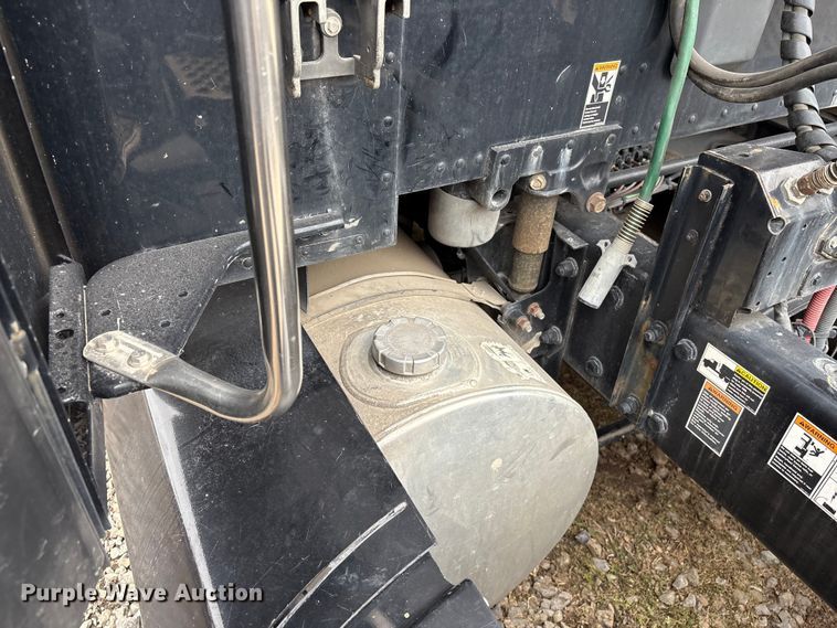 image for item DU2552 2018 Kenworth T680 semi truck