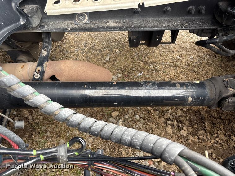 image for item DU2552 2018 Kenworth T680 semi truck