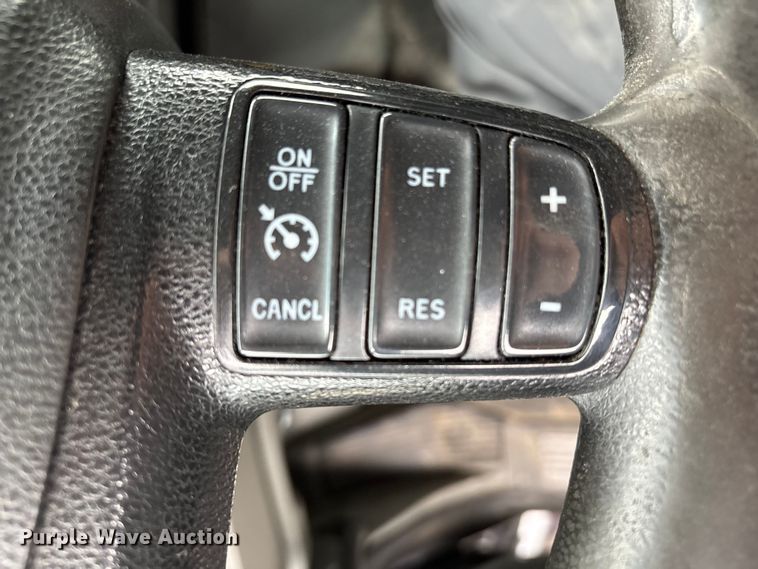 image for item DU2552 2018 Kenworth T680 semi truck