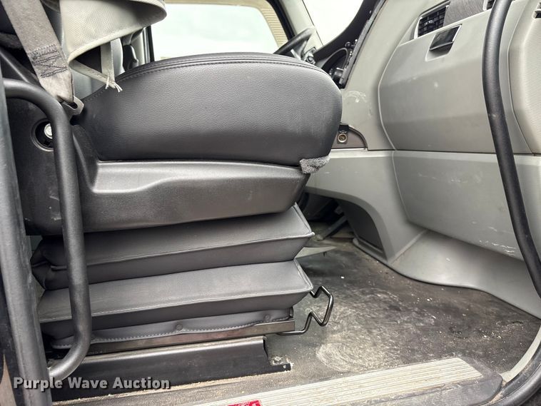 image for item DU2552 2018 Kenworth T680 semi truck