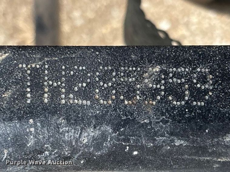 image for item EA4505 1996 International F8200 semi truck