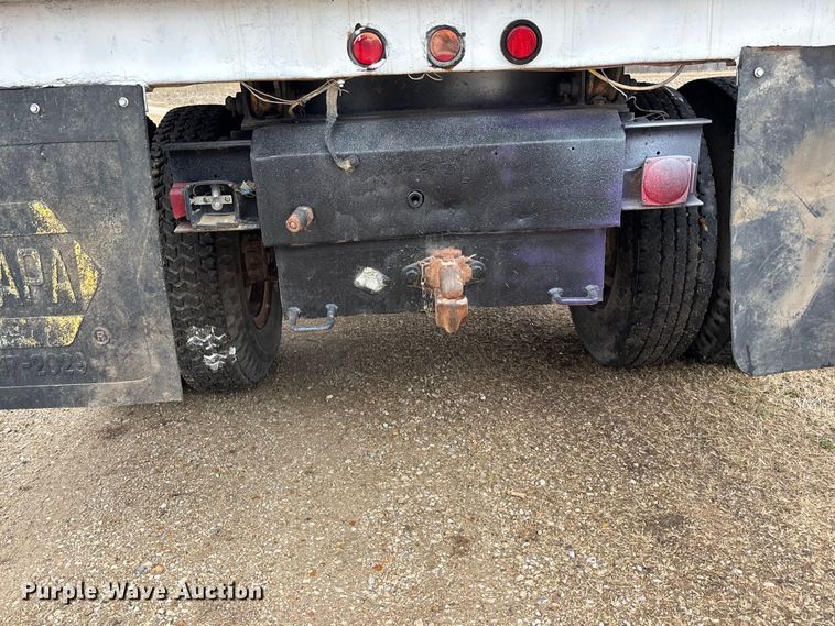 image for item EA4507 1986 International 1954 dump truck