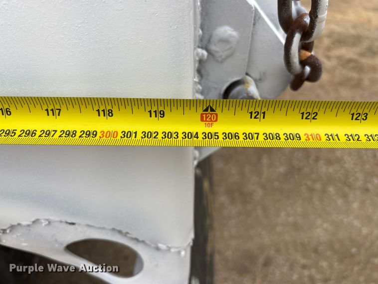 image for item EA4507 1986 International 1954 dump truck