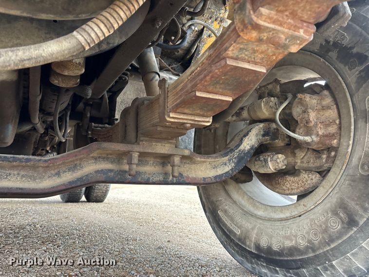 image for item EA4507 1986 International 1954 dump truck