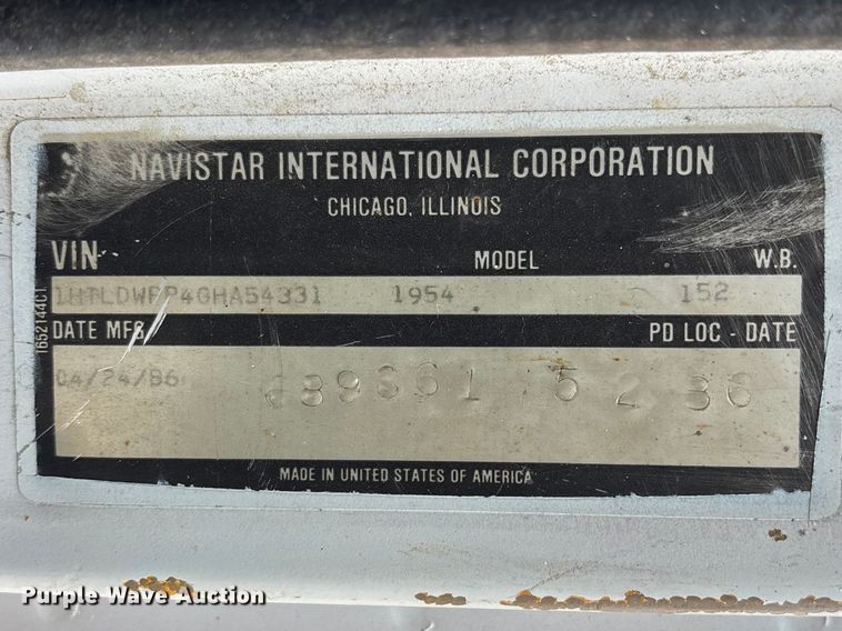 image for item EA4507 1986 International 1954 dump truck