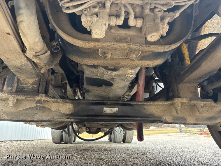 image for item EA4509 2004 Western Star 4900 semi truck