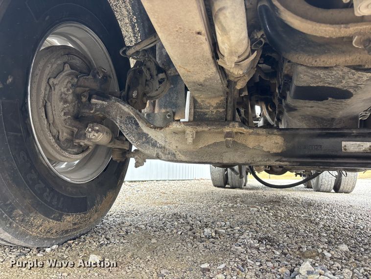 image for item EA4509 2004 Western Star 4900 semi truck