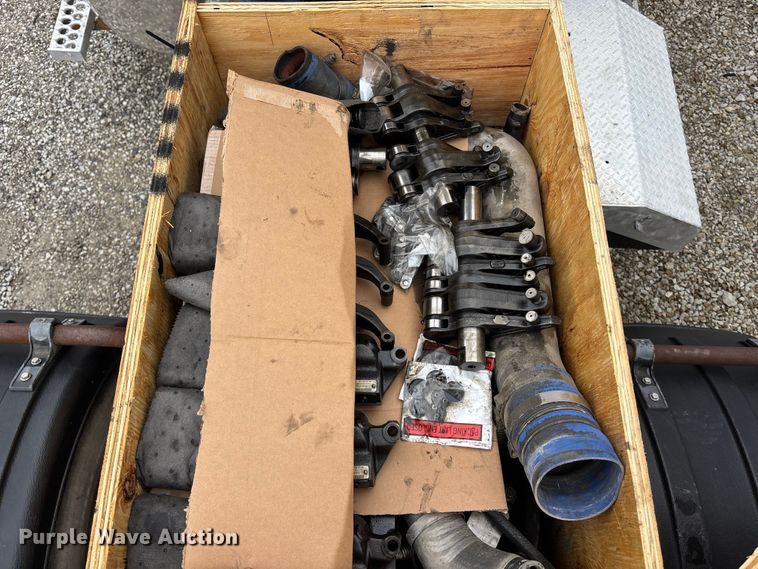 image for item EA4509 2004 Western Star 4900 semi truck