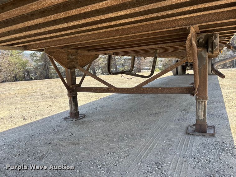 image for item EA4602 2001 Trailmobile dry van trailer