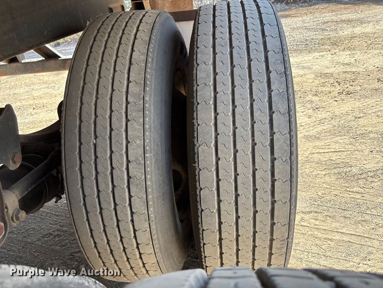 image for item EA4602 2001 Trailmobile dry van trailer