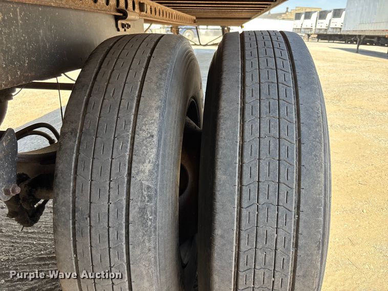 image for item EA4602 2001 Trailmobile dry van trailer