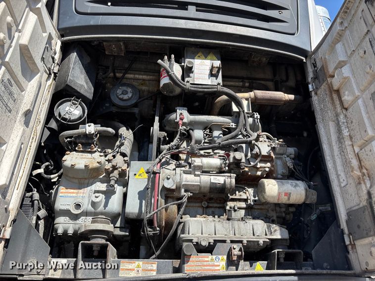 image for item EA4604 2018 Utility VS2RA refrigerated van trailer