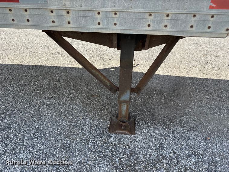 image for item EA4633 1997 Wabash dry van trailer