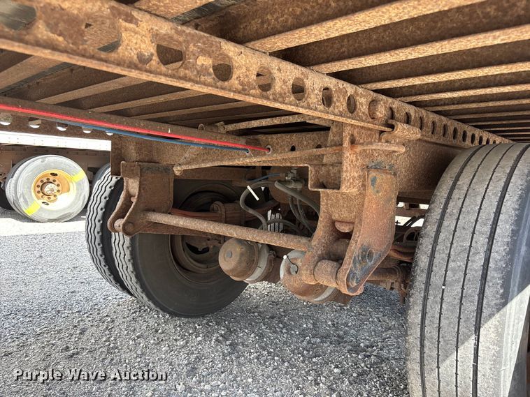 image for item EA4633 1997 Wabash dry van trailer