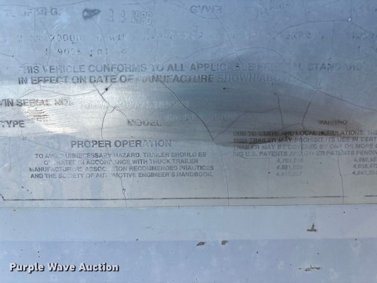 image for item EA4633 1997 Wabash dry van trailer