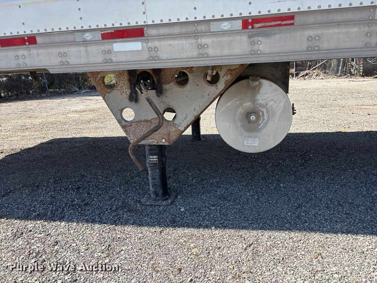 image for item EA4637 2016 Utility  VS2RA refrigerated van trailer