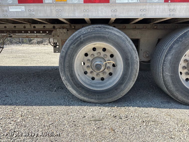 image for item EA4637 2016 Utility  VS2RA refrigerated van trailer