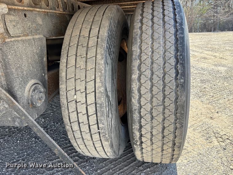 image for item EA4638 1999 Trailmobile dry van trailer