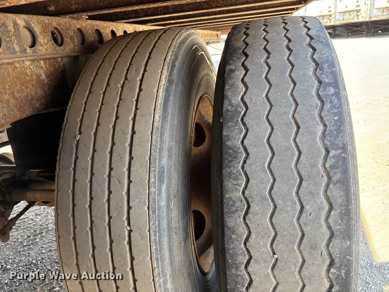 image for item EA4638 1999 Trailmobile dry van trailer