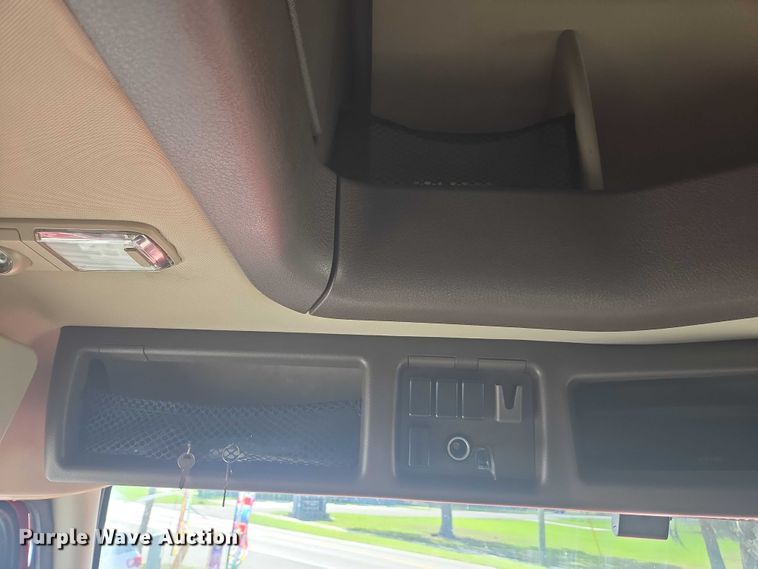 image for item EA5468 2017 Volvo VNL semi truck