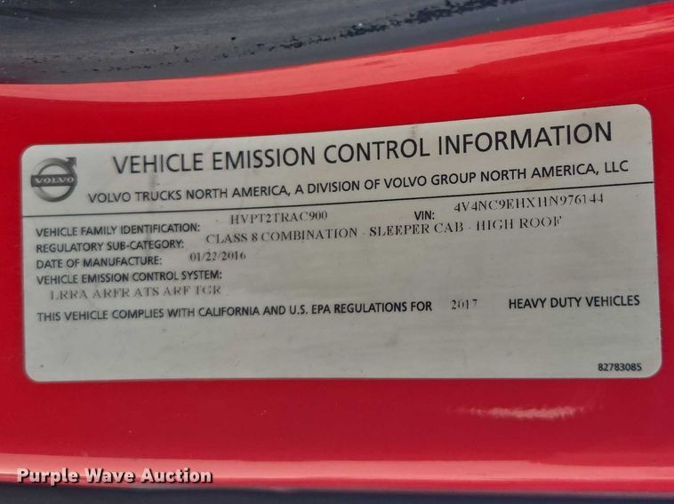 image for item EA5468 2017 Volvo VNL semi truck