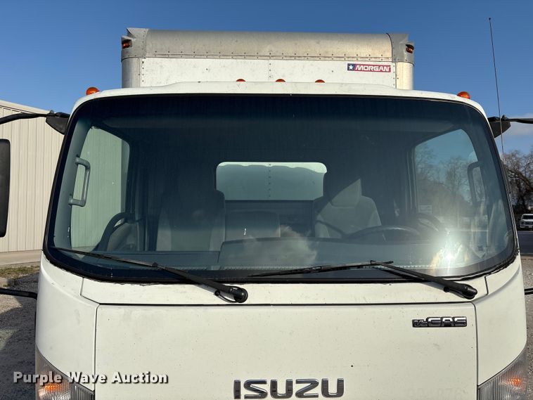image for item EA7224 2019 Isuzu NPR box truck