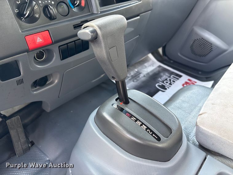 image for item EA7224 2019 Isuzu NPR box truck