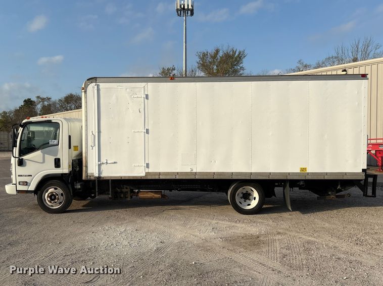 image for item EA7225 2019 Isuzu NPR box truck