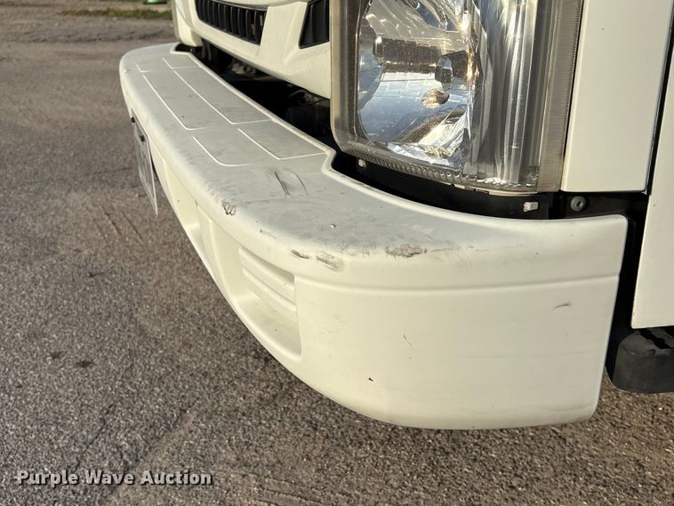 image for item EA7225 2019 Isuzu NPR box truck