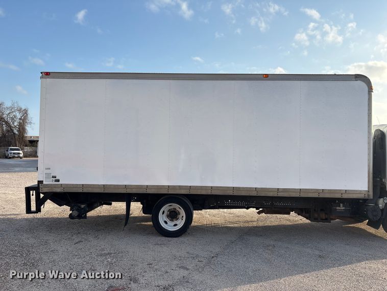 image for item EA7225 2019 Isuzu NPR box truck