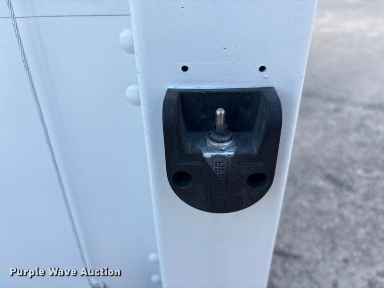 image for item EA7225 2019 Isuzu NPR box truck