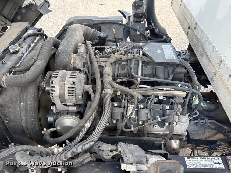 image for item EA7225 2019 Isuzu NPR box truck